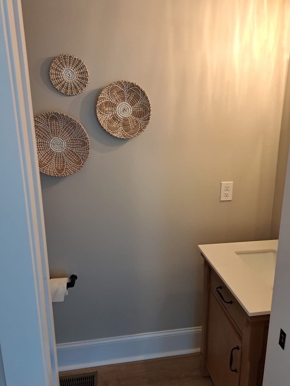 Hallway 1/2 Bathroom