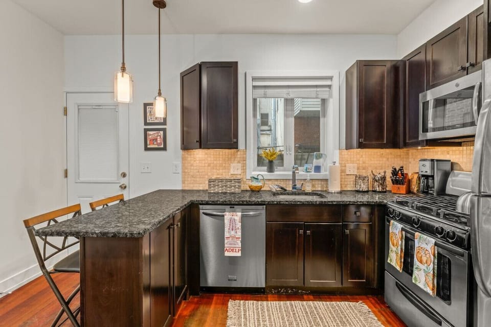 Kitchen fully equipped with essntials