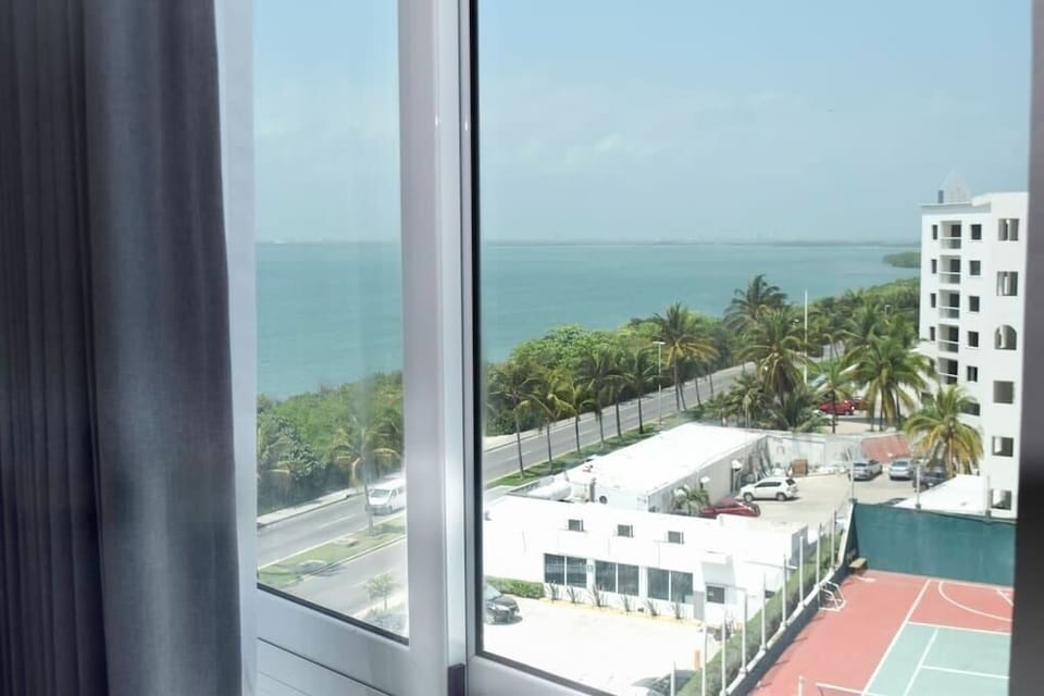 lagoon view / vista de la laguna
