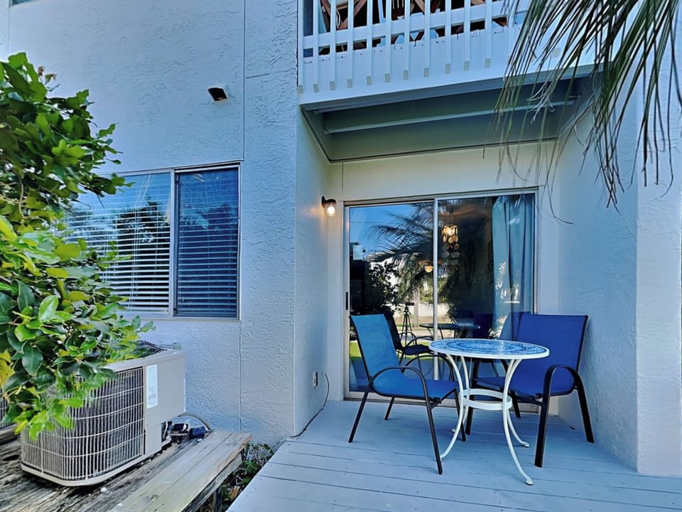 Furnished Patio