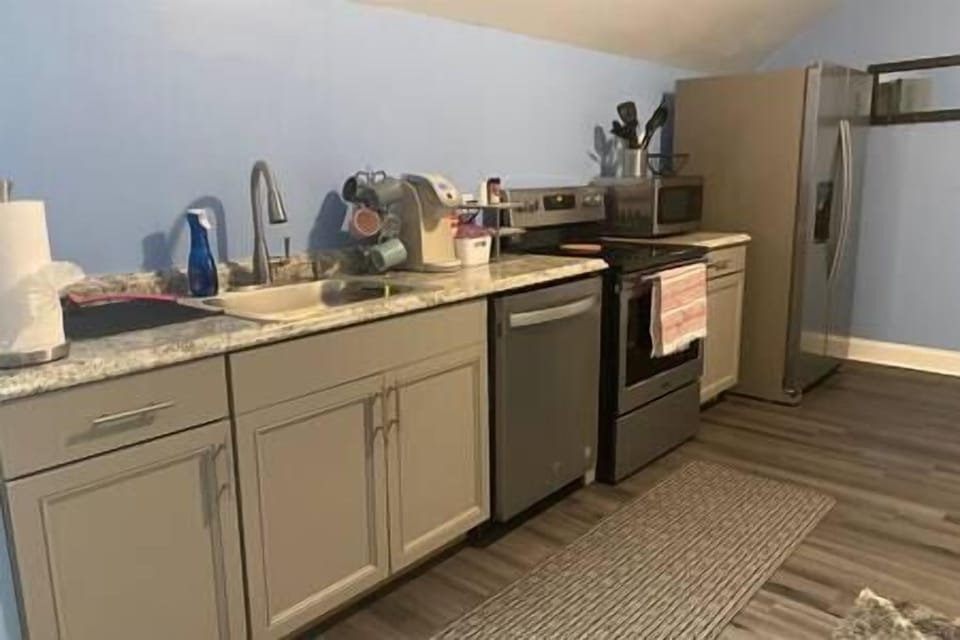 C7f93b75 3c54 48db 9811 0b63e040e918