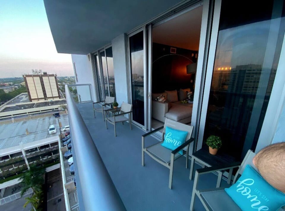 balcony
