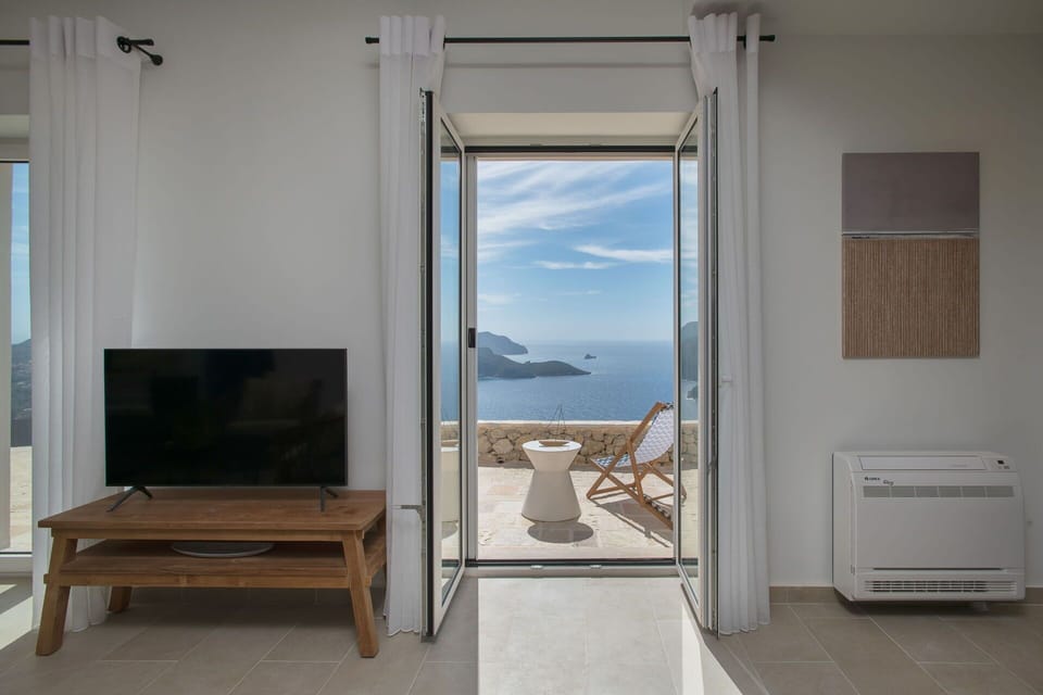 Balcony / Terrace / Patio, Bedroom