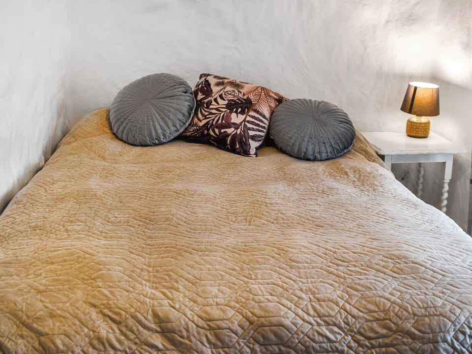 Double bedroom | The Old Bakehouse - Bolenna Court, Perranporth