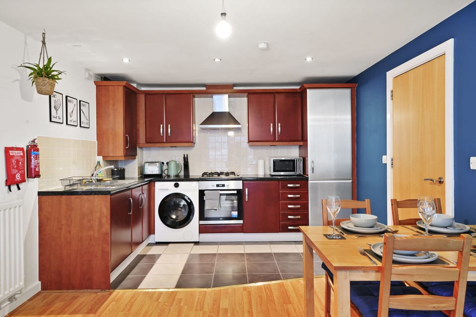 Kitchen/Dining area