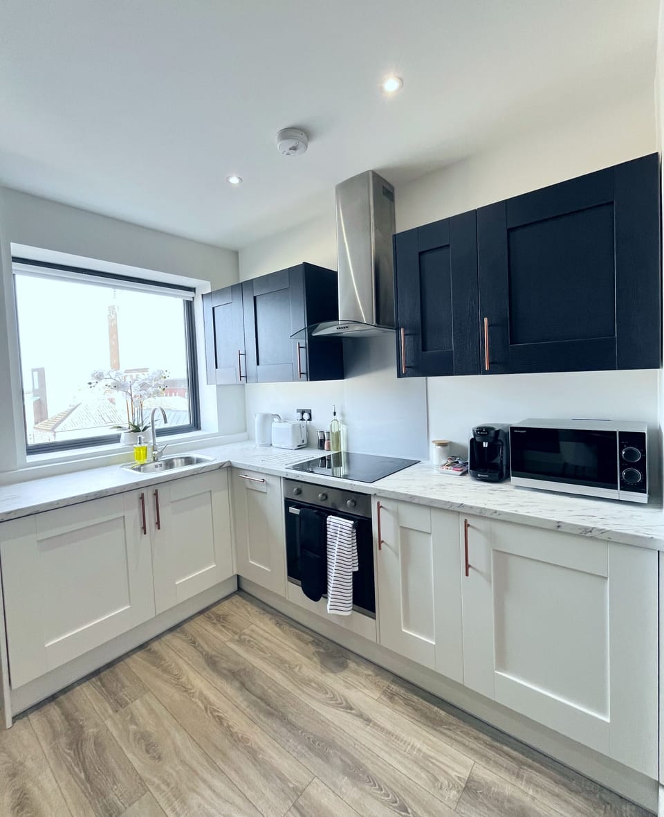 Fully fitted kitchen with all appliances and amenities.