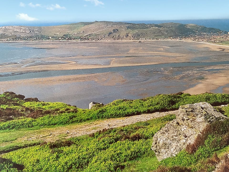 Surrounding area | 1 Bronrallt, Penmaenmawr, near Conwy