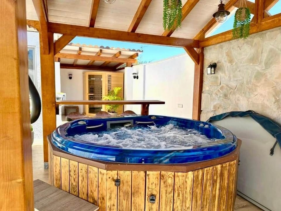 JACUZZI DAY copy