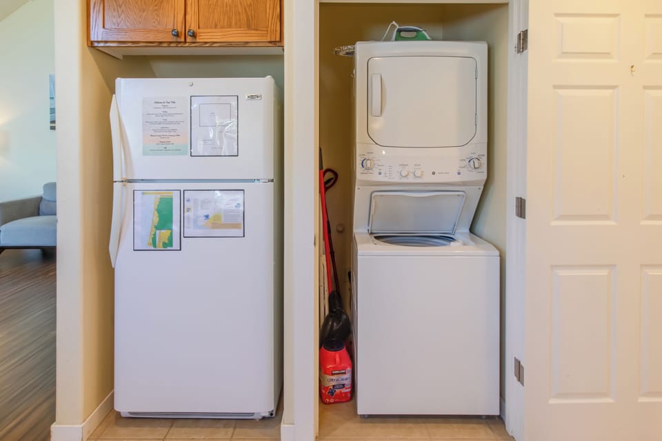 Laundry/dryer closet