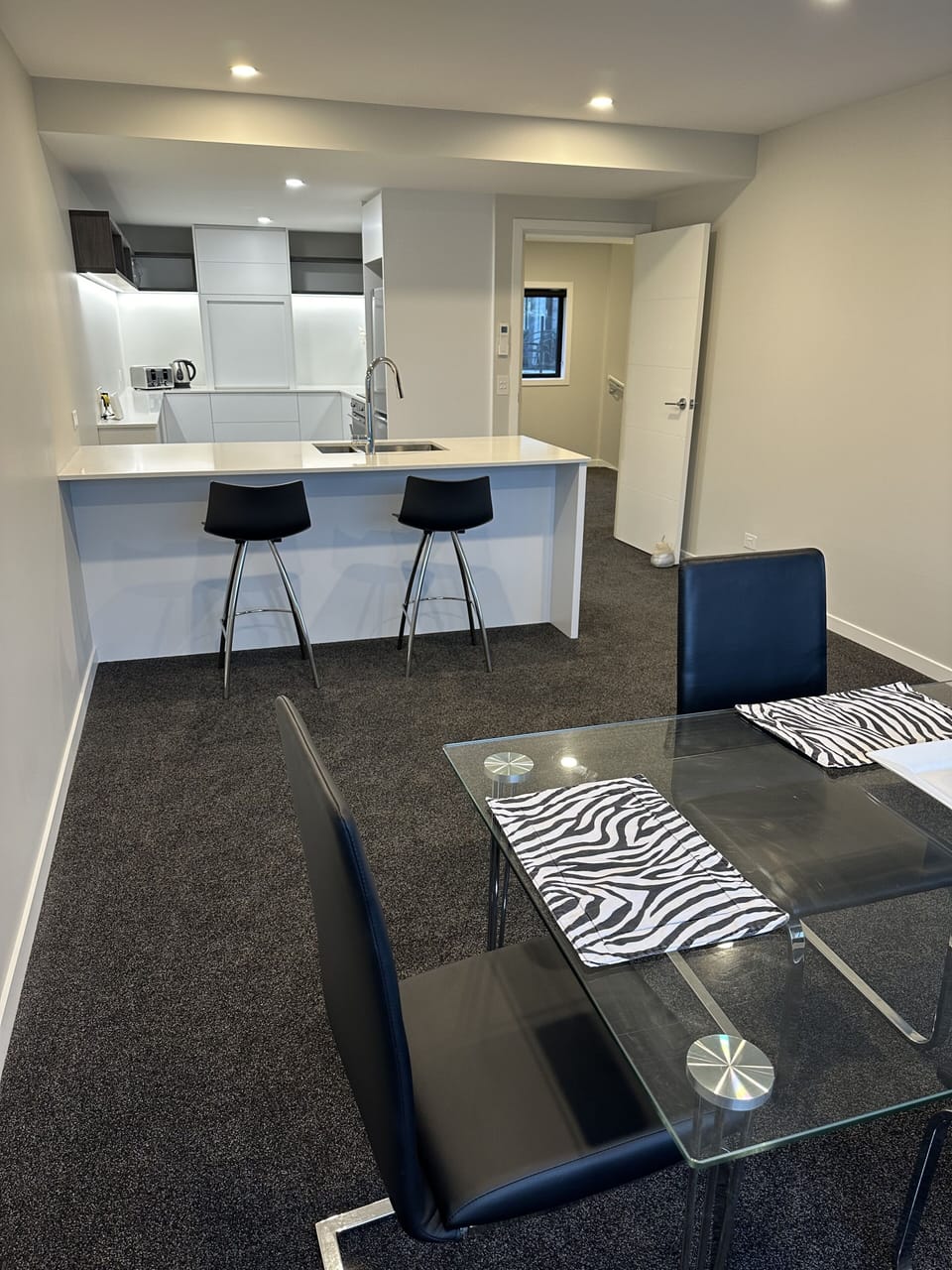 dining and breakfast bar area