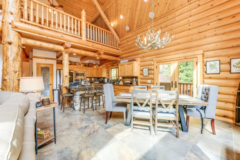 Dining Room | 1st Floor