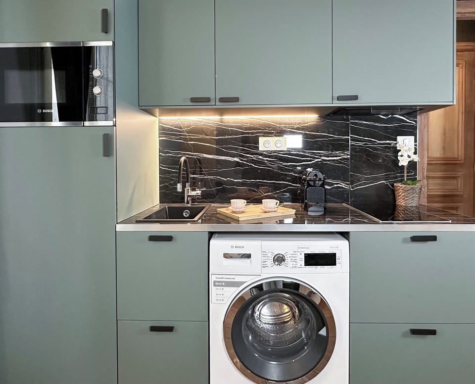 Well equipped kitchen
