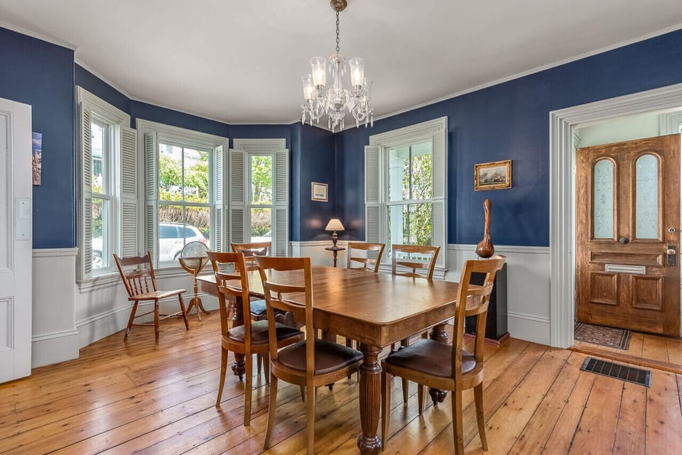 Larger dining room area off of the kitchen
