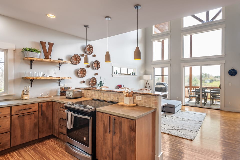 Fully equipped kitchen.