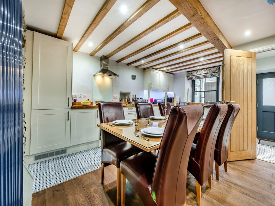 Breakfast Dining Area