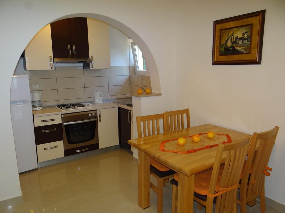 Kitchen and dinning area