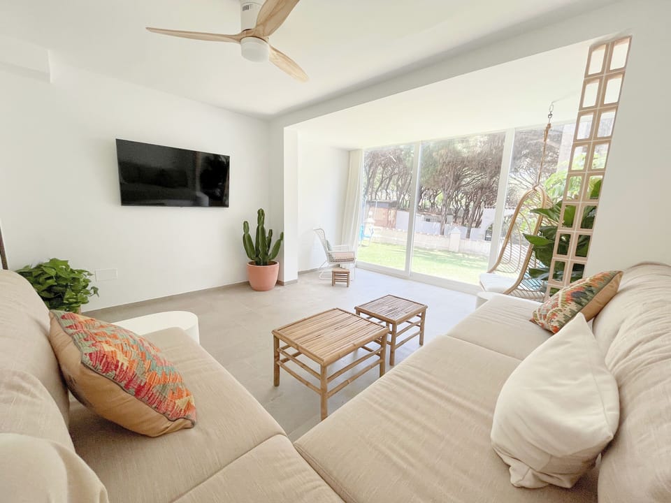 Living Room (3)