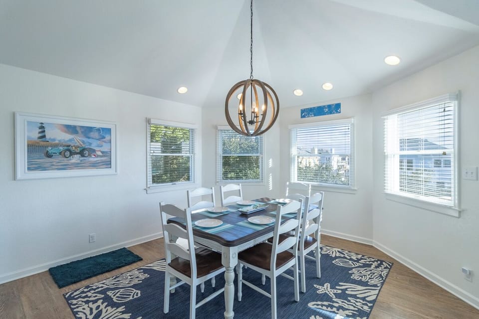 Top Level Dining Area