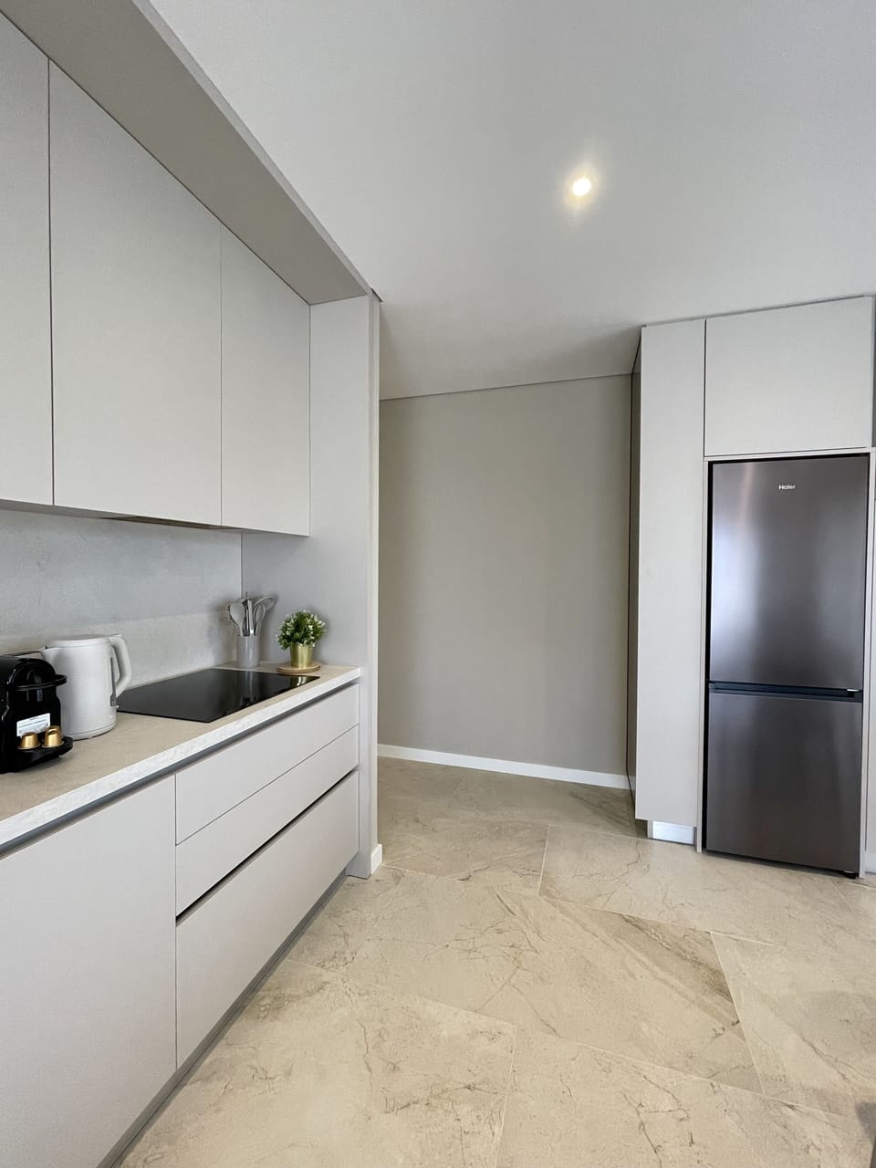 Kitchen (2)