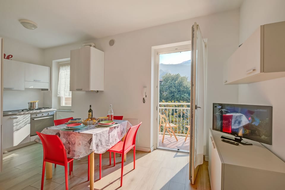 Kitchen and dining area