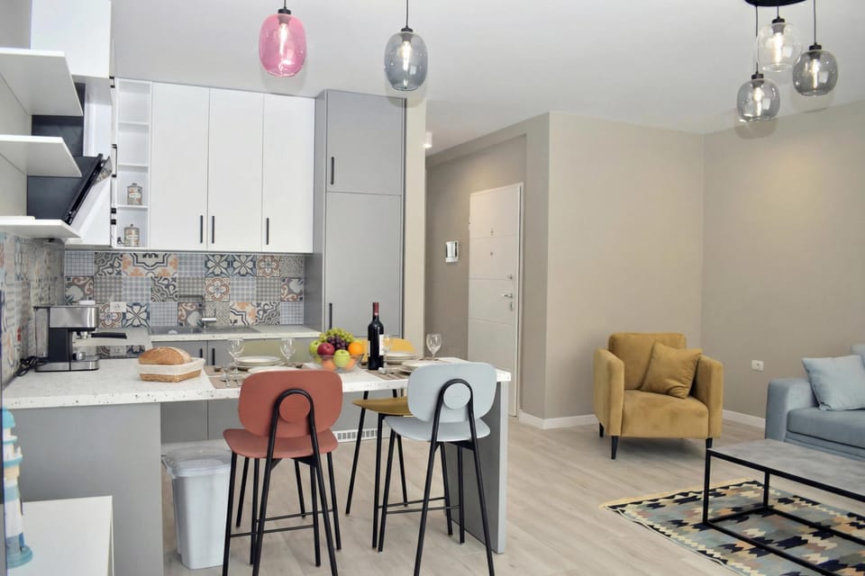 Kitchen and dining area