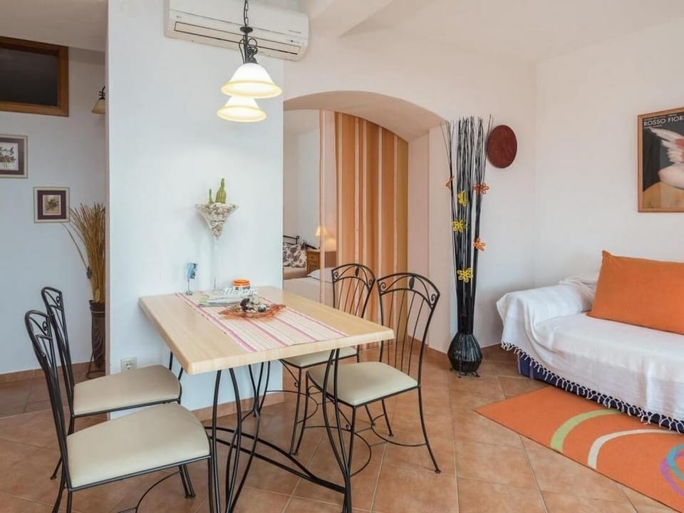 Dining room 2