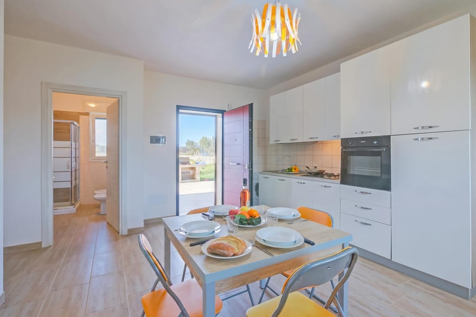 Kitchen and dining area