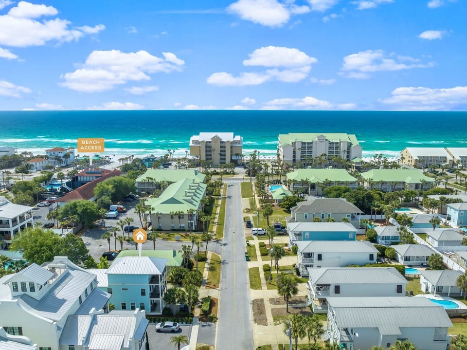 Less than a block to the beautiful beach!