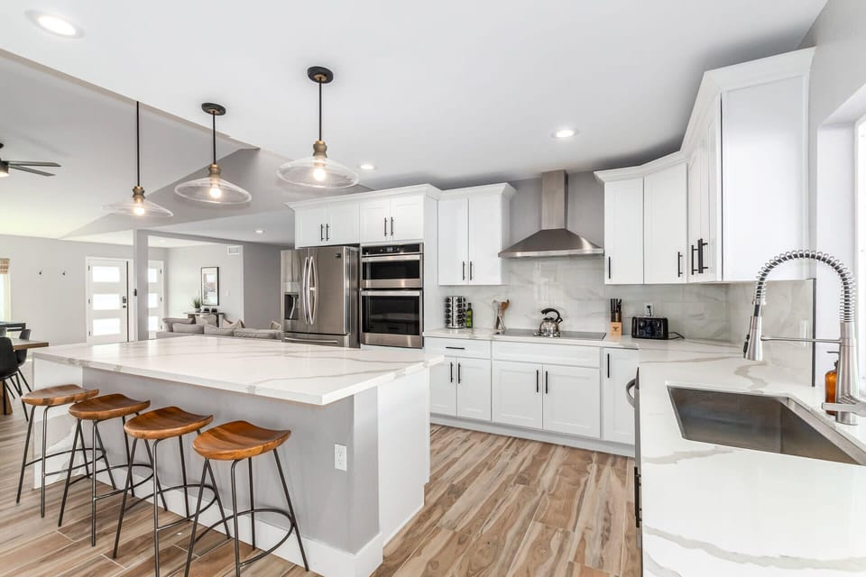 Fully updated modern kitchen