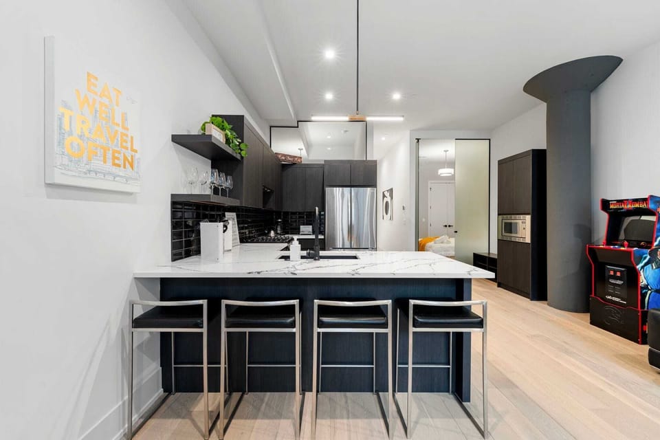 Spacious kitchen w/ island seating for casual bites