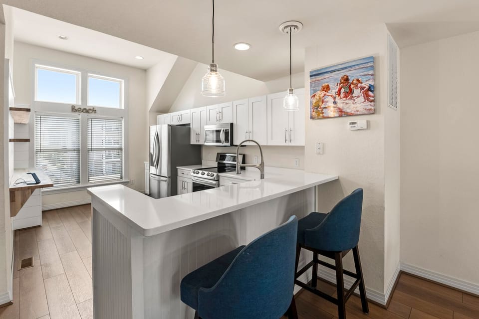 BB304C: Purple Pearl | Top Level Kitchen