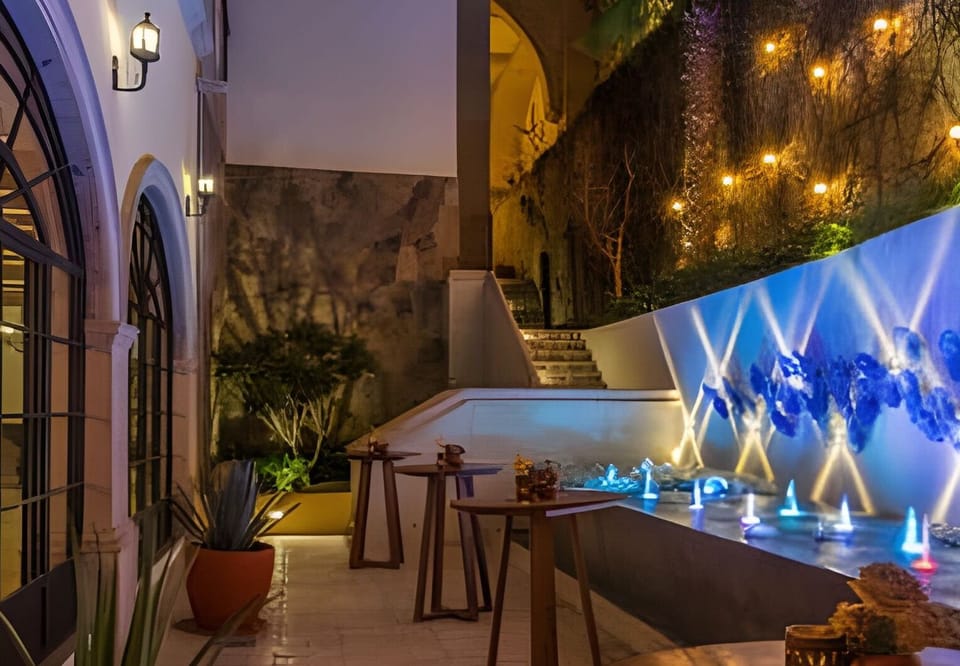 Lounge or bar