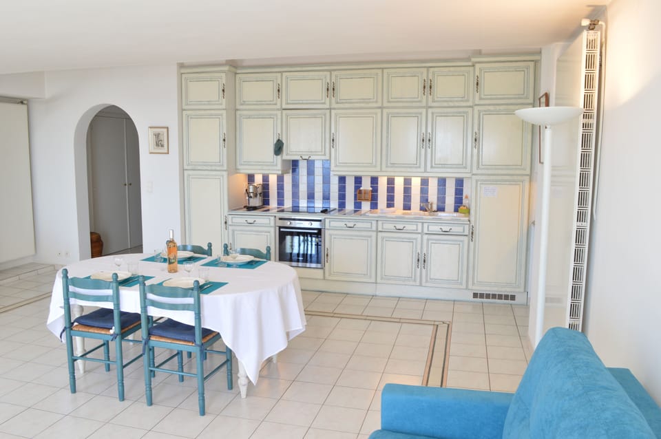 Living room dining room (3)