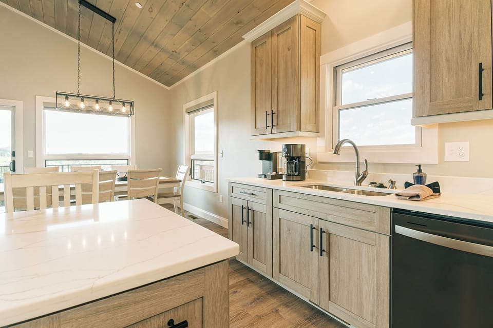 SkyWatcherChalet Web ML Kitchen 3