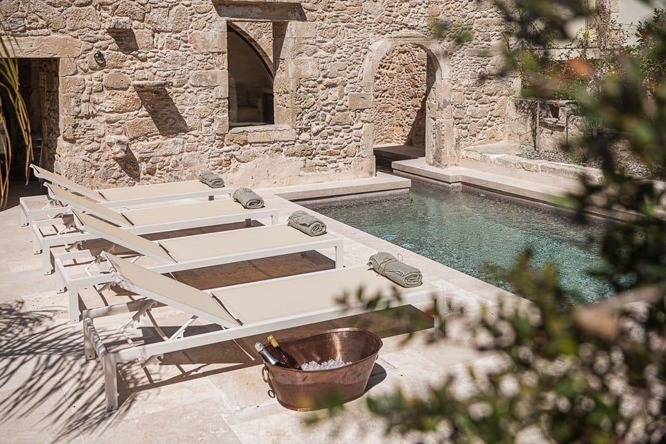 Pool area (1)