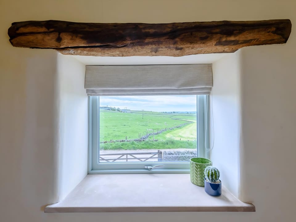 View | Wheston House Farm Holiday Cottages- Stable View - Wheston House Farm Holiday Cottages, Tideswell