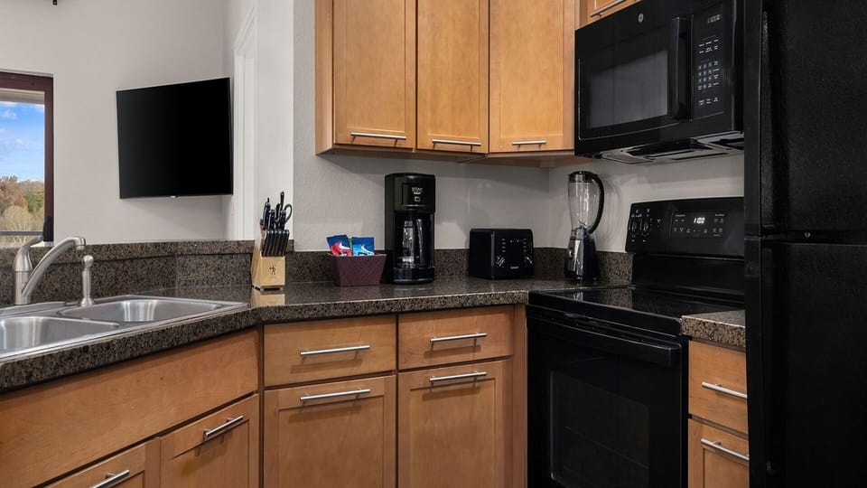 kitchen image