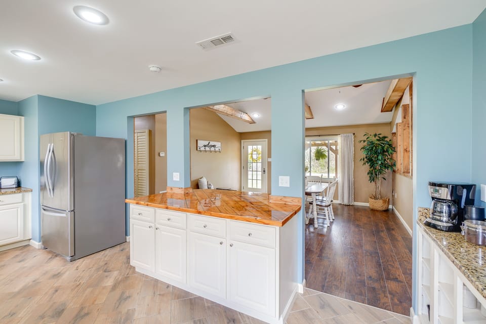 Kitchen | Toaster | Blender | Crockpot