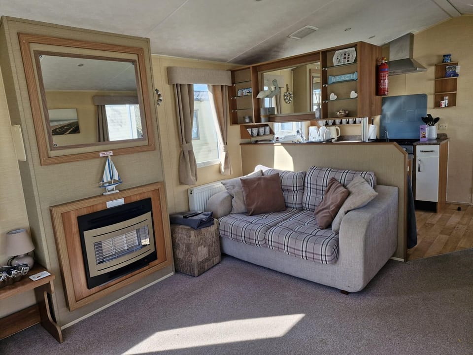 Get together and plan what to discover next on the Norfolk coast. Will you head into Great Yarmouth or further up the coast to Lowestoft.