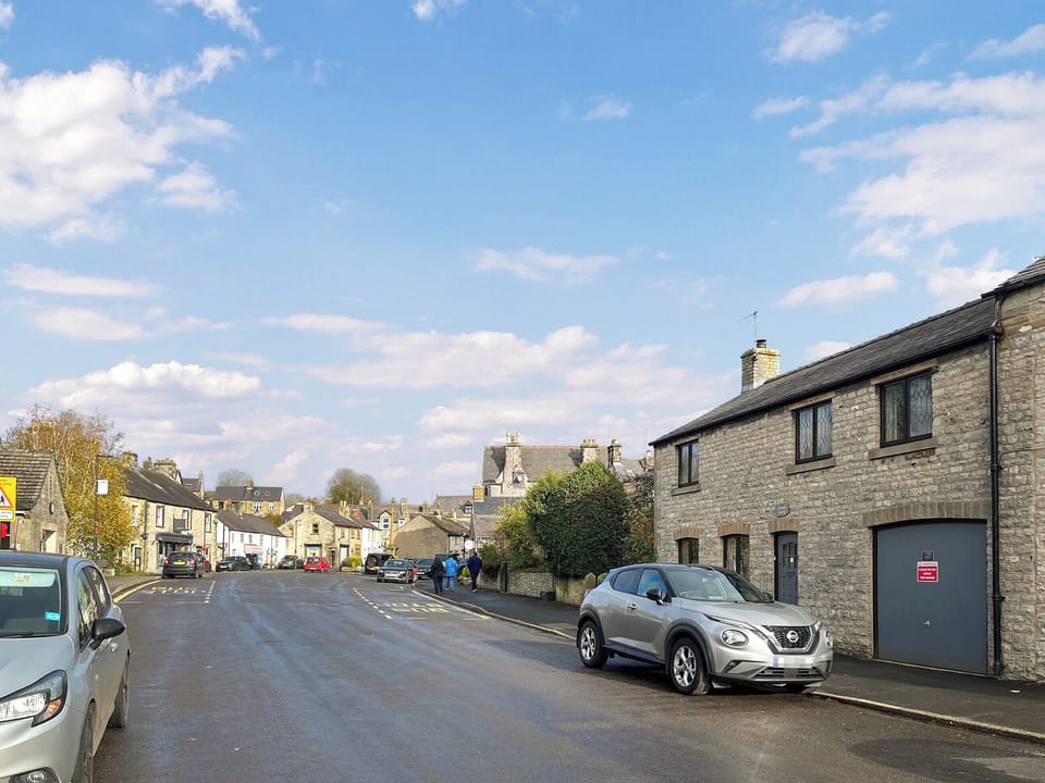 Surrounding area | Bankfield Barn, Tideswell