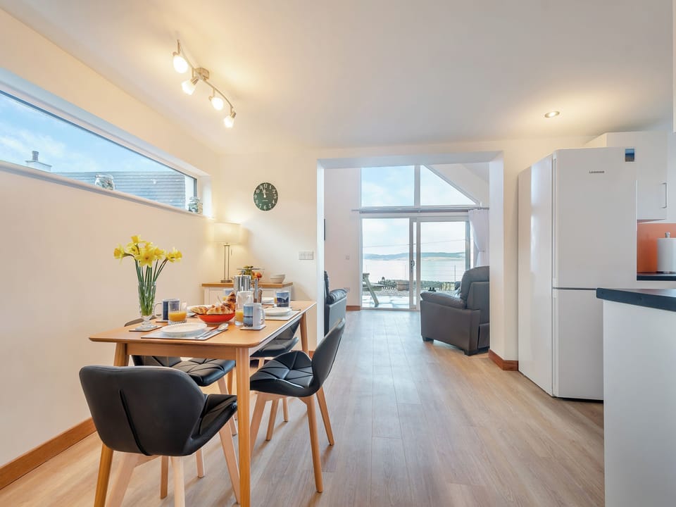 Kitchen/diner | Postbox Cottage, Lochranza