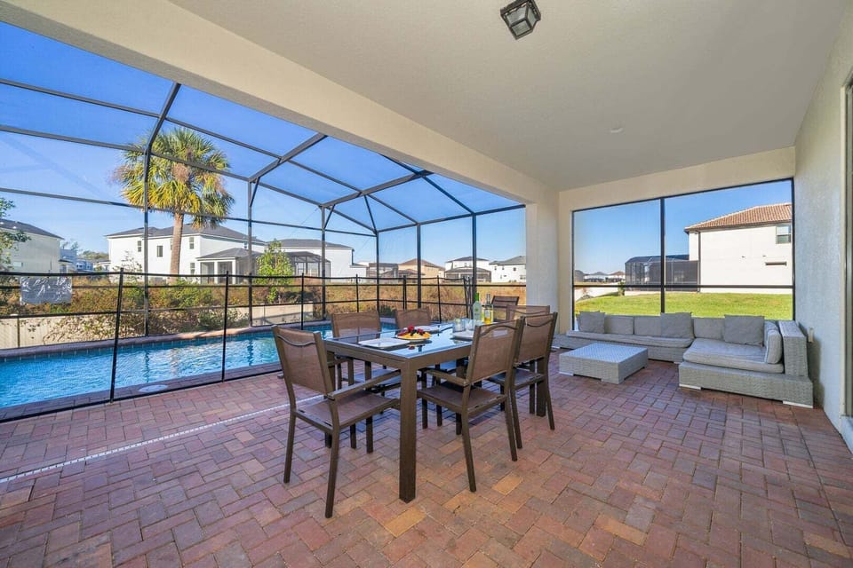 You can also enjoy meals outside by the pool.
