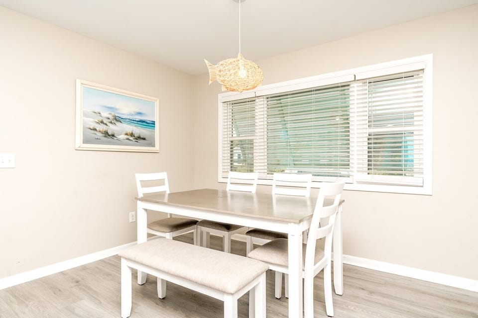 Dining Area II