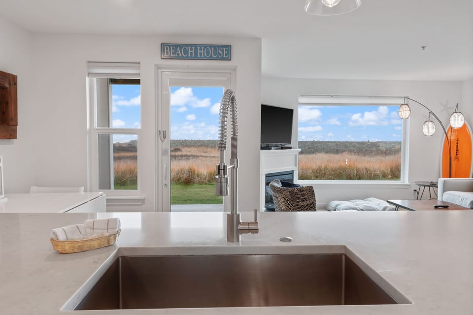 613 Vacation by the Sea