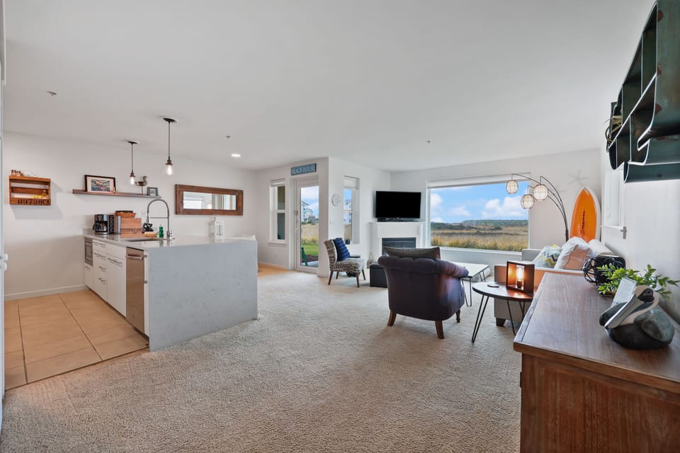 613 Vacation by the Sea