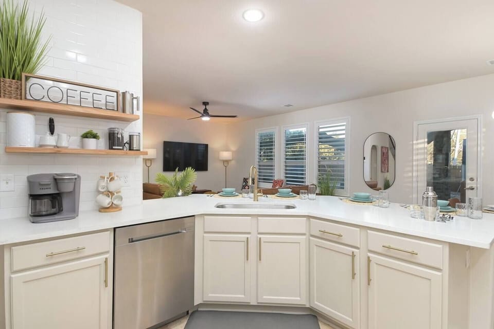 Open Kitchen