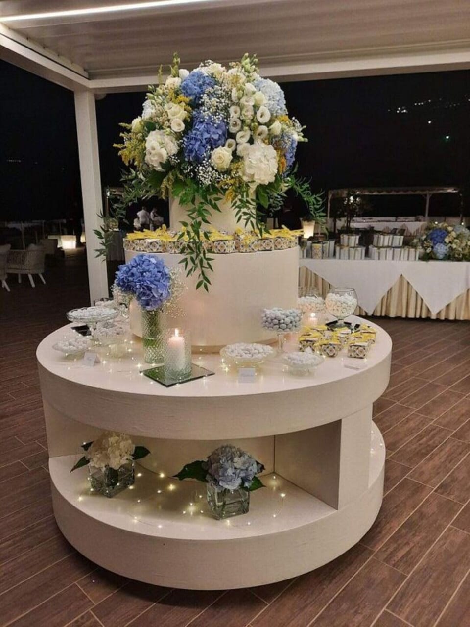 Banquet hall