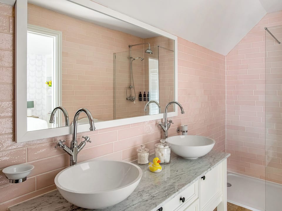Bathroom | The Swan Hotel (Newby Bridge Ltd)- The Owl Nest - The Swan Hotel (Newby Bridge Ltd), Newby Bridge, near Lowick