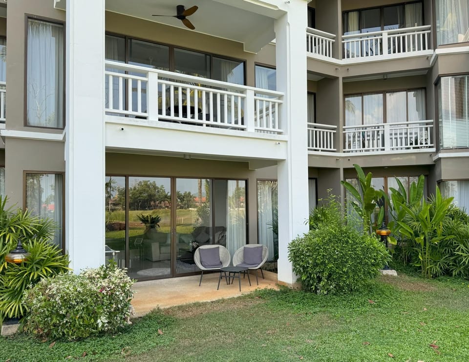Peaceful Allamanda - great amenities, golf course (11823)