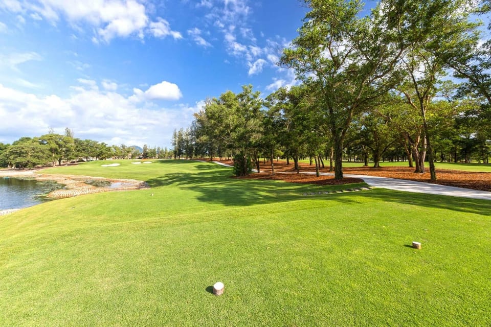 Peaceful Allamanda - great amenities, golf course (11837)